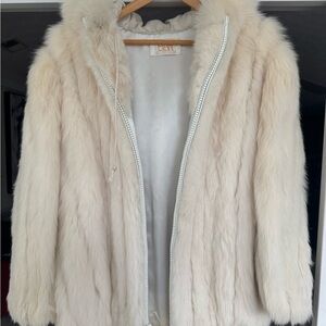 Elegant Cream Faux Fur Jacket
